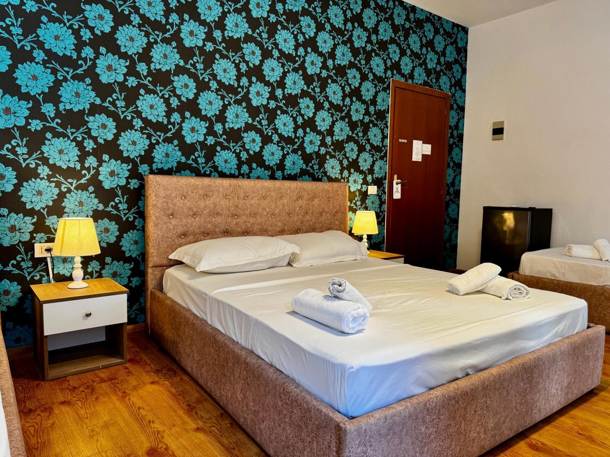 Hotel Globo *