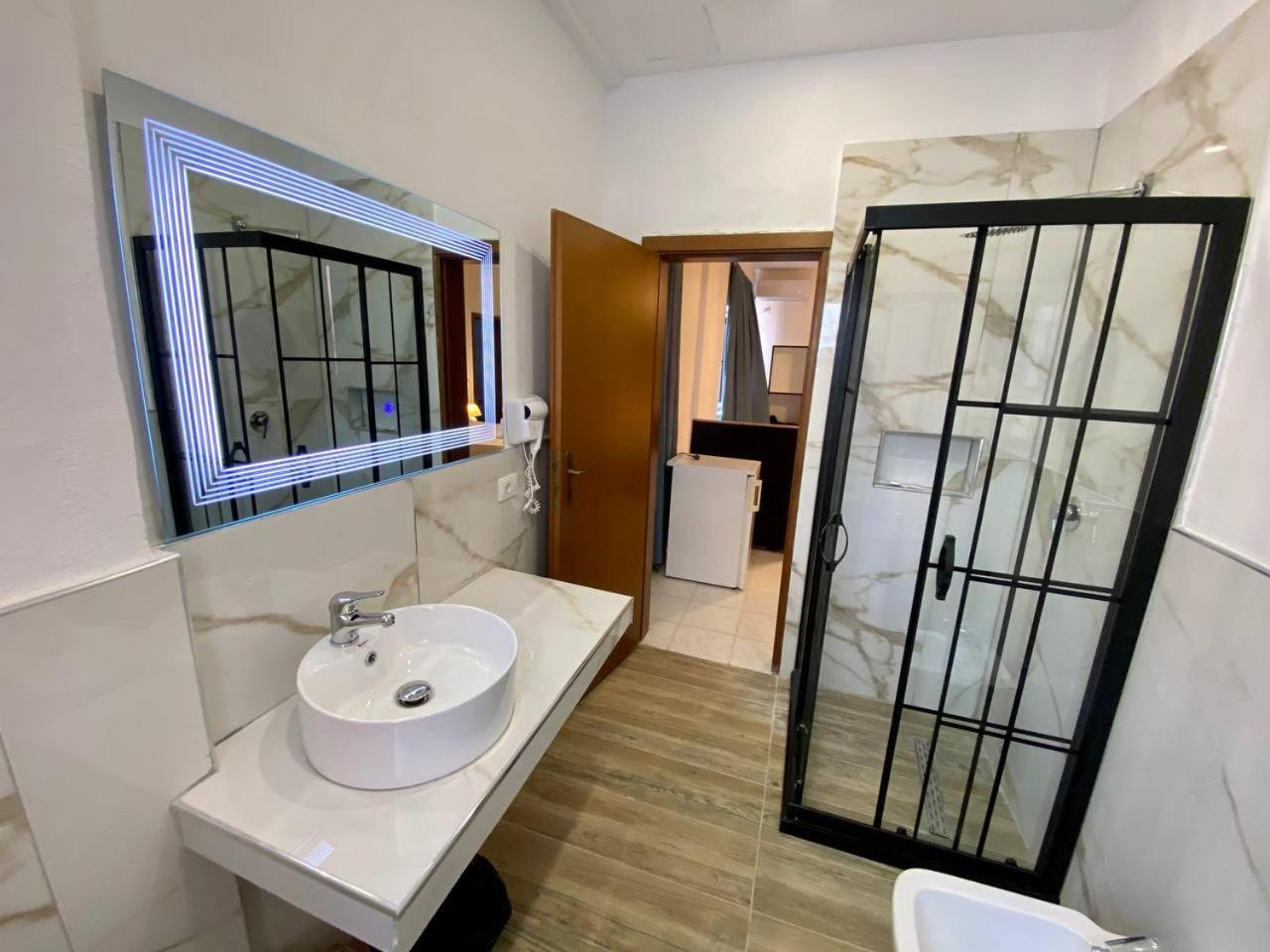 Globo Hotel Durrës